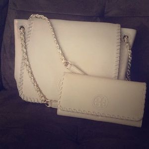 ***Original ****crossbody bag and wallet. Used